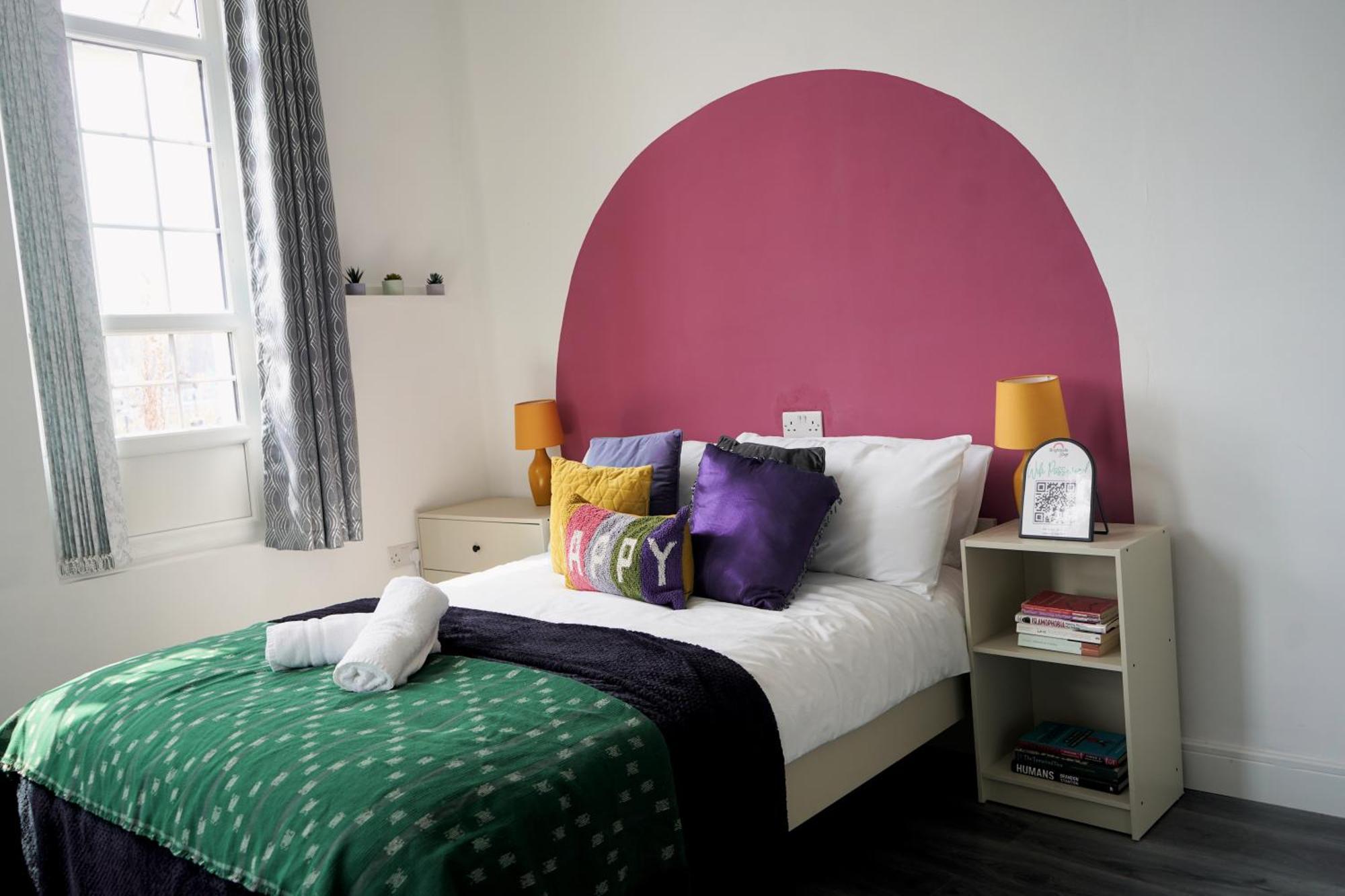 Bright And Spacious In Appartement